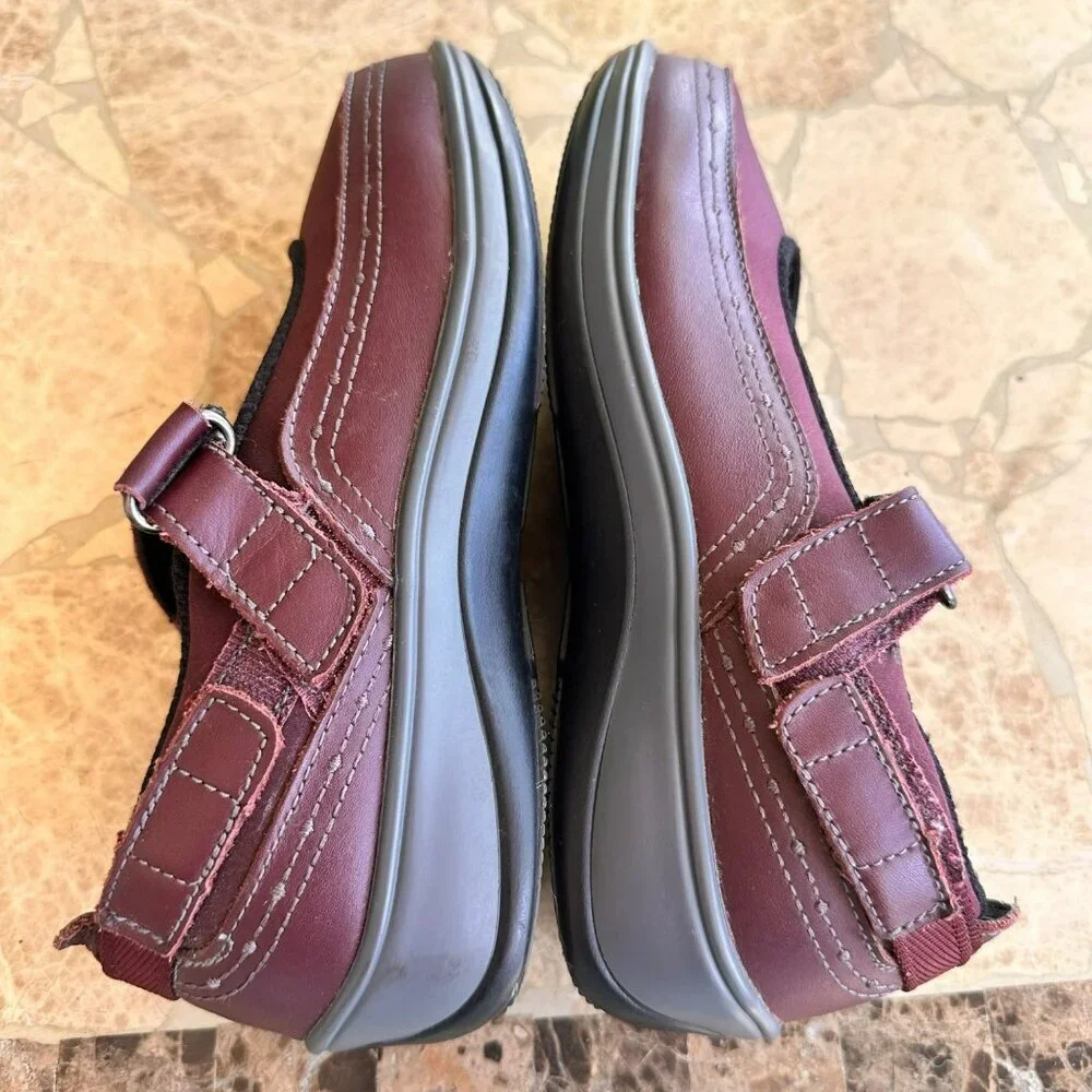 OrthoFeet Mary Jane Shoe Women 6.5 B WIDE Heel Strap Comfort Ergonomic Diabetic‎